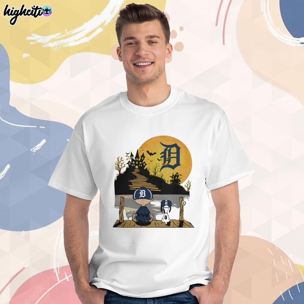 Snoopy and Charlie Brown Sit Under Moon Detroit Tigers Halloween 2023 T- shirt, hoodie, sweater, long sleeve and tank top